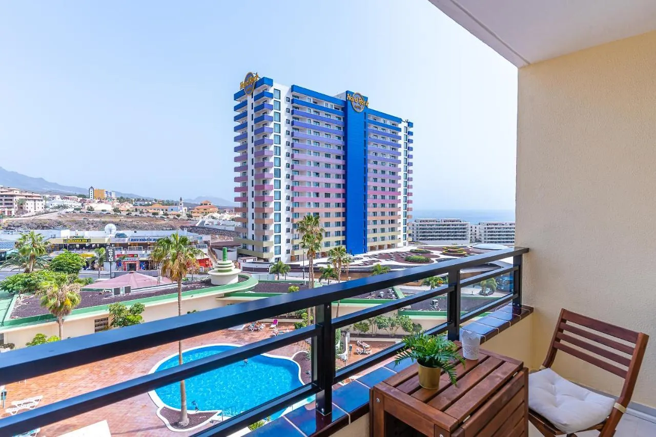 Modern 2-Bedroom Apartment With Stunning View 阿德耶