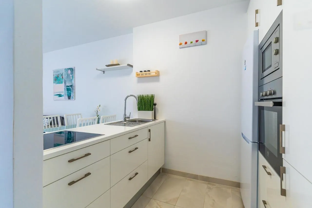 אדחה Modern 2-Bedroom Apartment With Stunning View